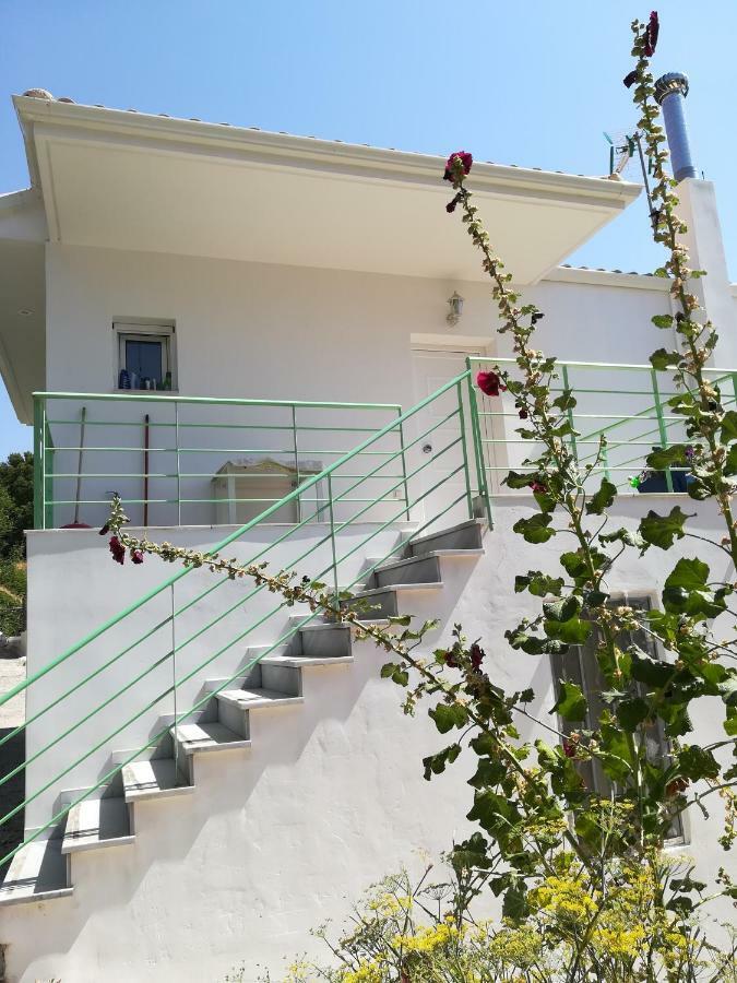 Alexia's house Chortáta Exterior foto